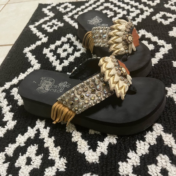 Rustic Rose size 7. - Picture 5 of 6